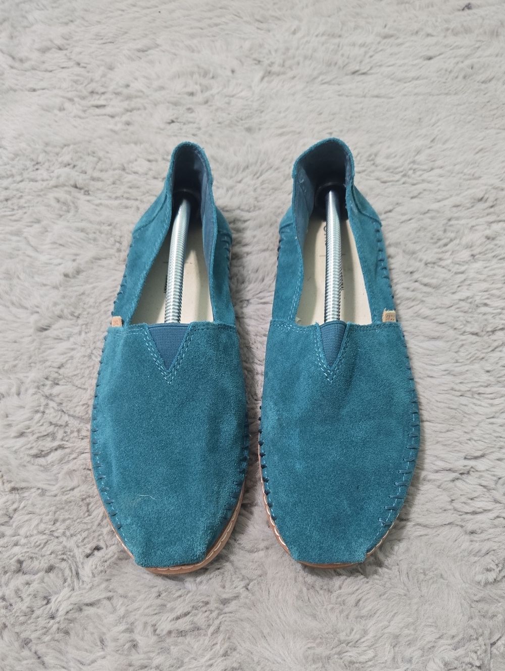 TOMS genuine teal blue green suede leather slip on shoes size 9